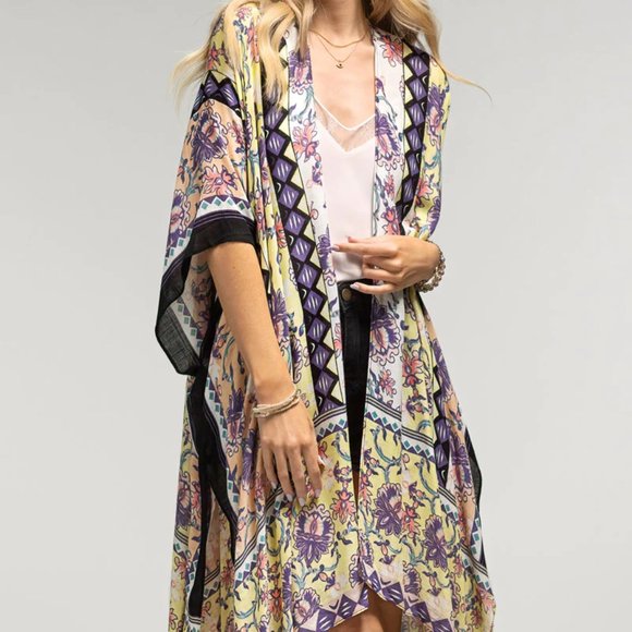 Powder Yellow Floral Chloé Kimono - Picture 4 of 7